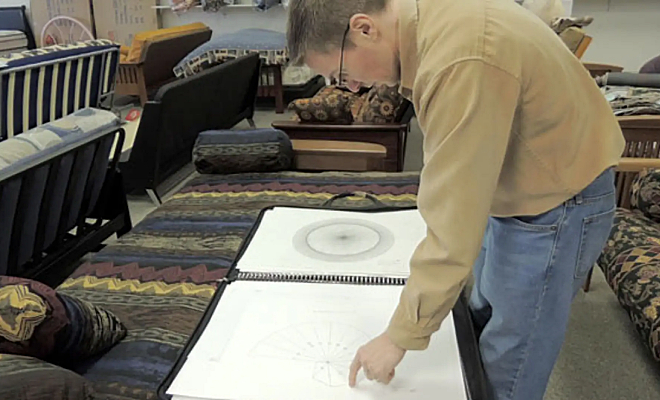 Двоечник подрался в баре, а наутро понял, что стал уметь перемножать в голове любые числа 