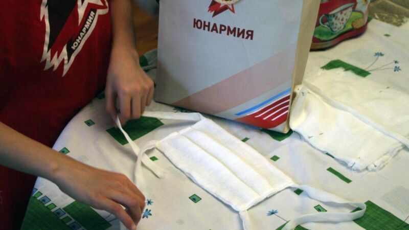 В Ингушетии юнармейцы сшили защитные маски врачам и волонтерам