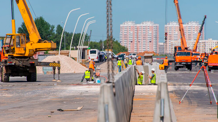 Строительство дорог в Москве: Где ждать, от чего прятаться