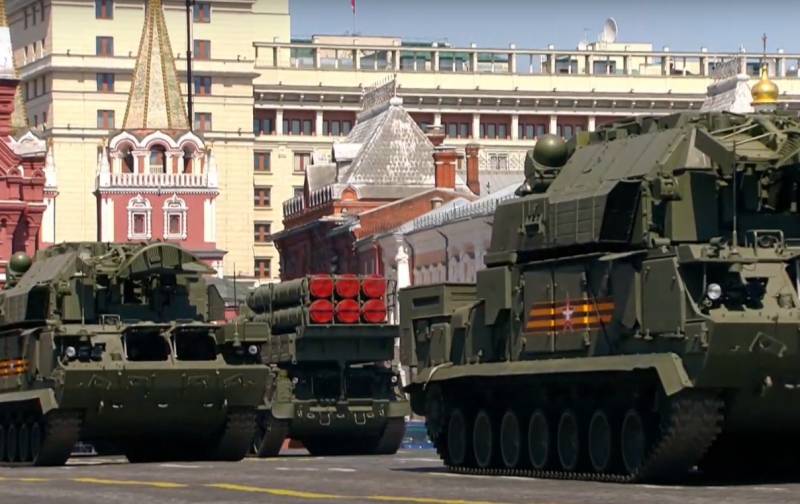 Парад Победы в Москве состоялся: кто в нем участвовал и о чём говорил Путин Парад Победы в Москве состоялся: кто в нем участвовал и о чём говорил Путин парада, парад, площади, Путин, Красной, армии, России, Владимир, часть, Затем, иностранных, расчеты, войны, прошли, президент, пролетели, истребители, техники, иностранные, вертолёты