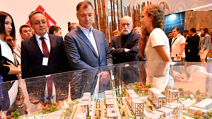 ХУСНУЛЛИН ПРИДУМАЛ, КАК УНИЧТОЖИТЬ РОССИЮ: ЕСЛИ МИГРАНТЫ НЕ СПРАВЯТСЯ, ЗАПУСТЯТ "ПЛАН Б"