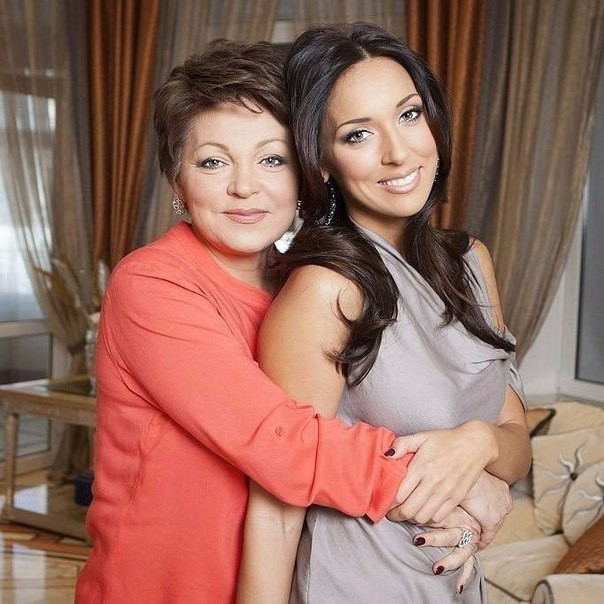 Лучшие фото Алсу и ее мужа с детьми Лучшие фото Алсу и ее мужа с детьми алсу