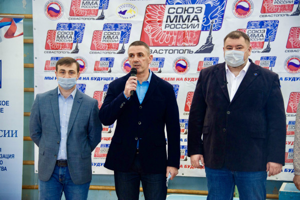 В Севастополе определили сильнейших бойцов ММА (ФОТО,ВИДЕО)