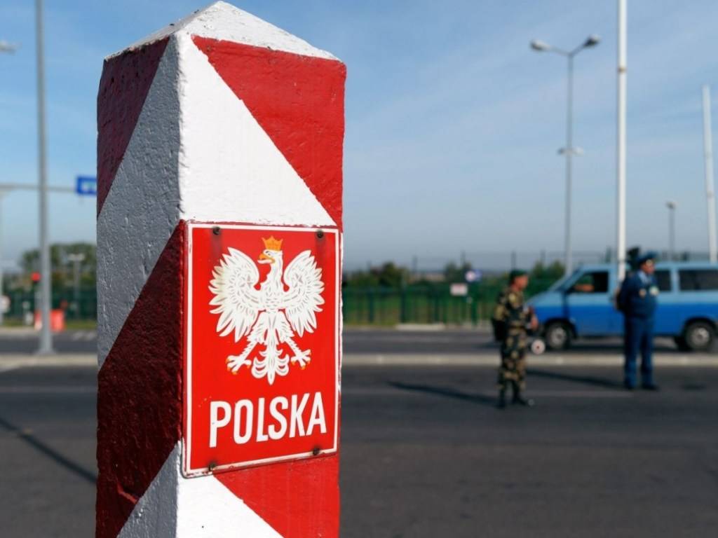 «Новый раздел»: поляки возмущены словами Меркель об РФ