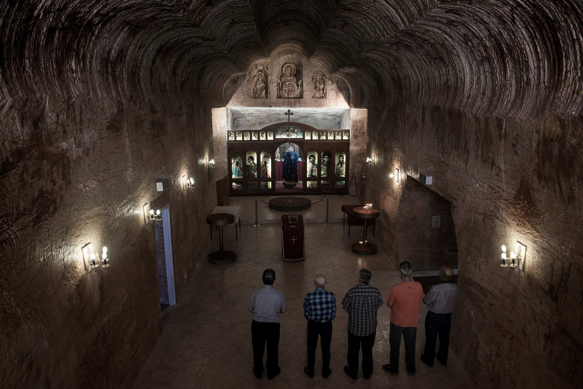 Кубер-Педи: как живёт подземный город в австралийской пустыне Кубер-Педи: как живёт подземный город в австралийской пустыне Австралия,интересное,мир,подземный город,фотография