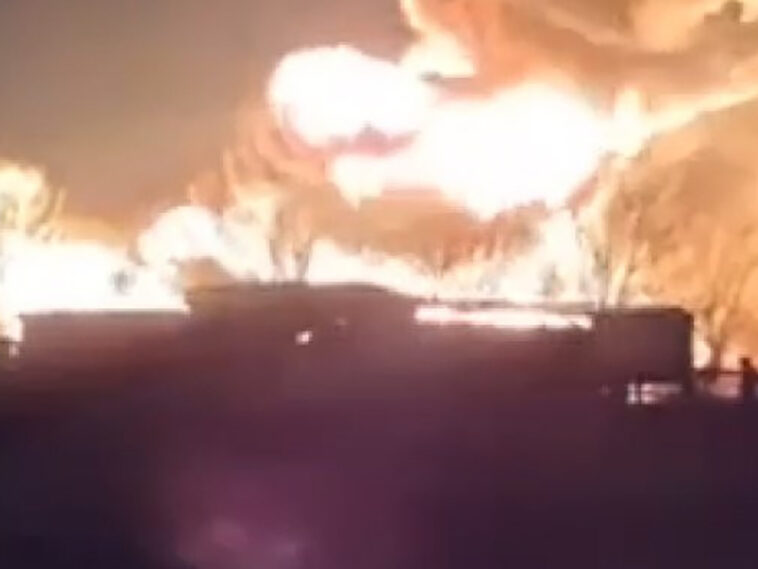 Опубликовано видео пожара на металлургическом комбинате в Липецке (ВИДЕО)