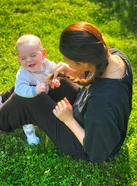 Елена Ильиных поделилась редкими фото их с Сергеем Полуниным сына Мира Дети,Дети знаменитостей