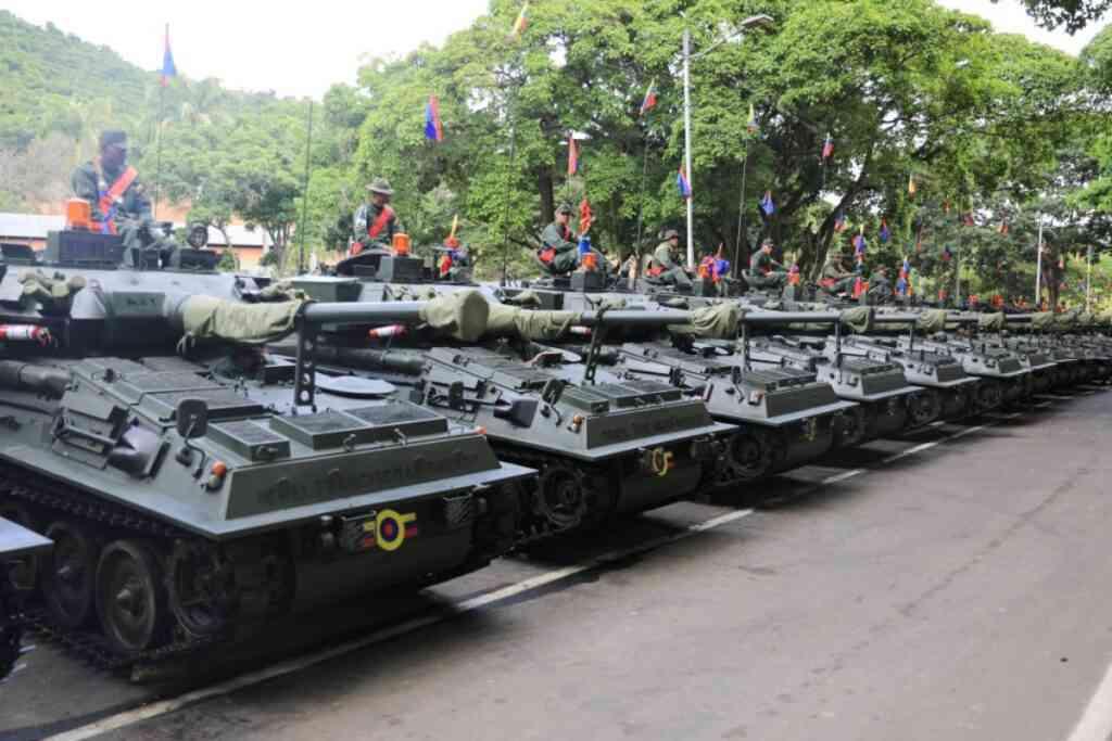 Взрывы прогремели в столице Венесуэлы Каракасе
