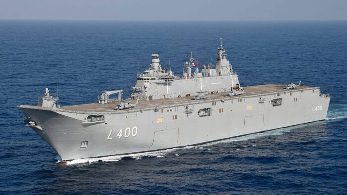 УДК «Анадолу» ВМС Турции