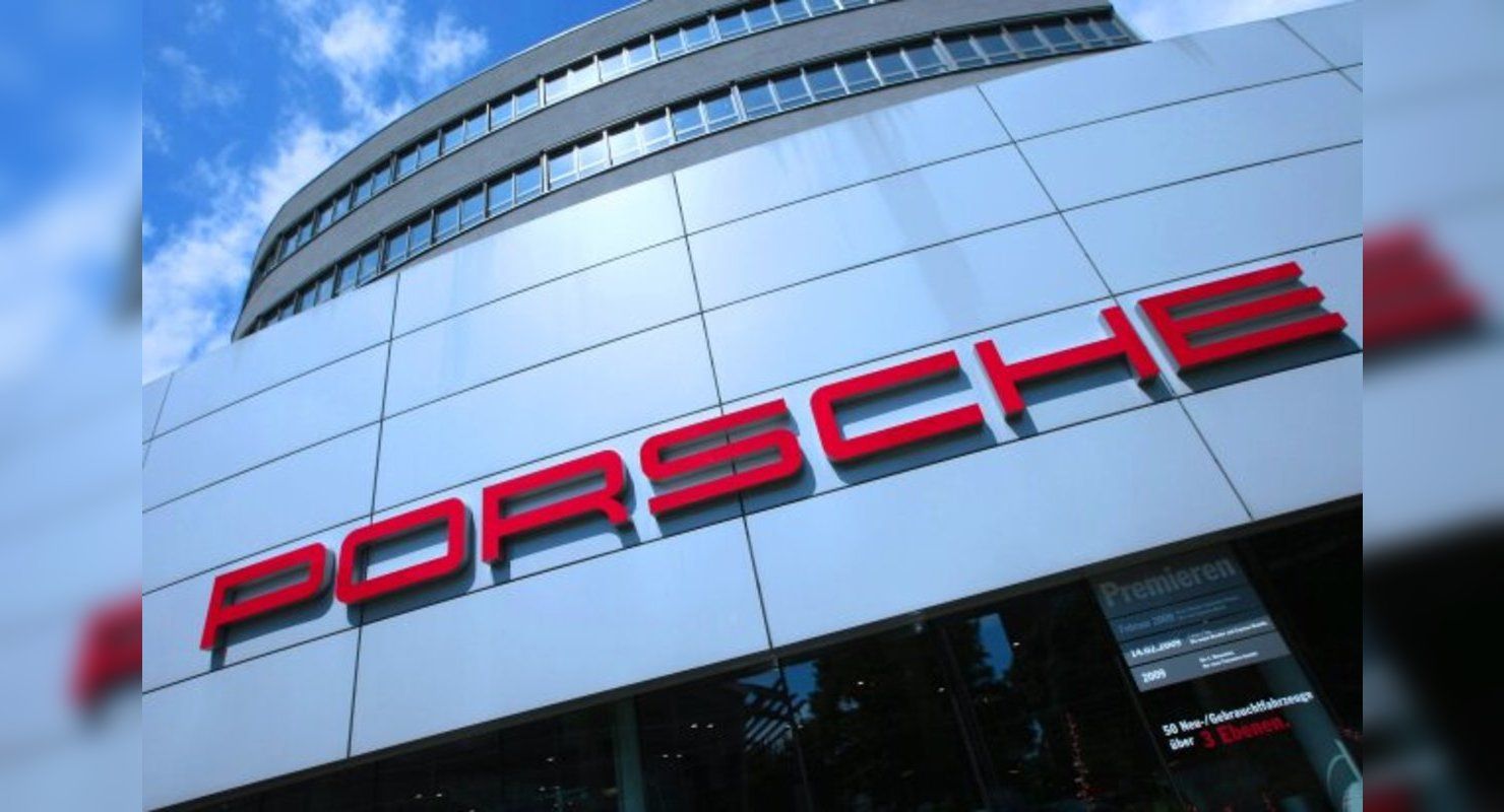 Porsche собирается инвестировать 900 млн евро в год в цифровизацию автомобилей Автомобили