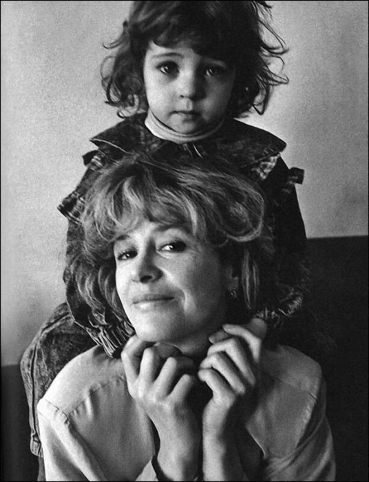 Марина Неёлова с дочкой Никой. / Фото: www.ribalych.ru