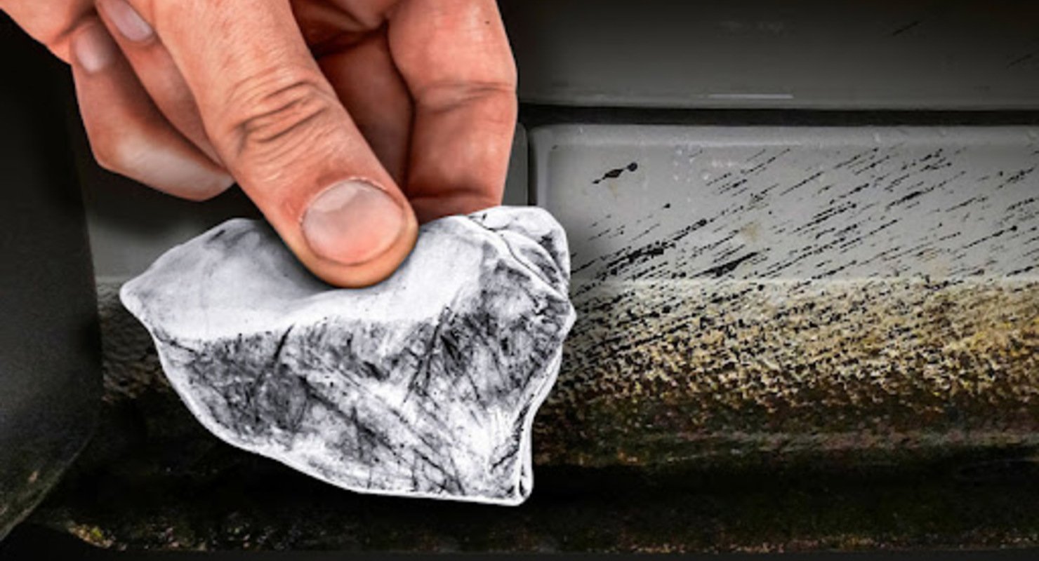 Водители назвали лучший способ удалить с кузова авто смолу, почки и битум