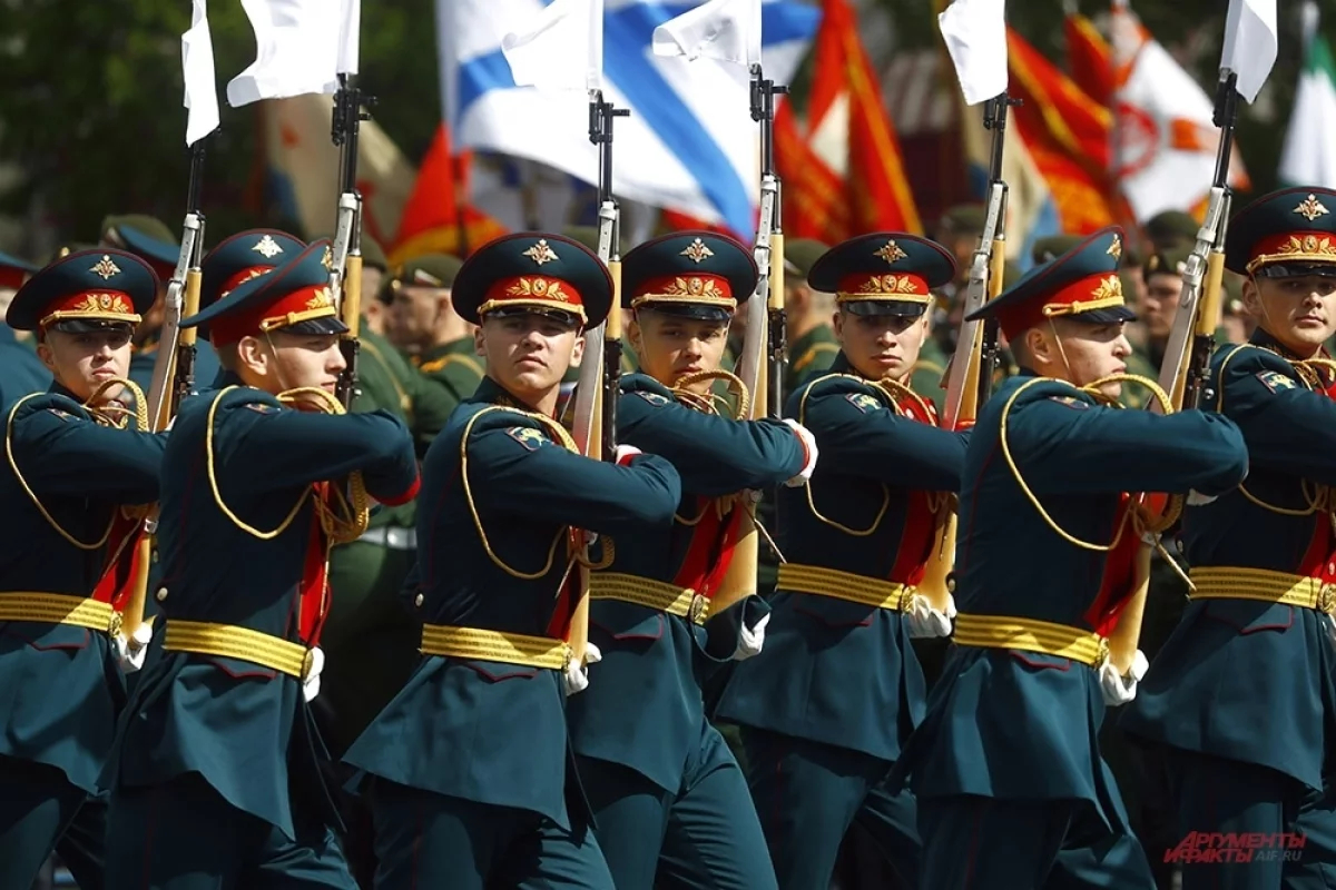 Сайт aif.ru проведет онлайн-трансляцию парада Победы 9 мая 2024 года
