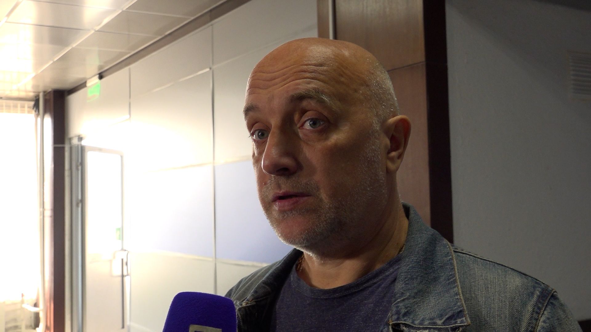 «Не прославляйте меня, сражайтесь за страну»: репортаж ФАН с прощания с Дарьей Дугиной «Не прославляйте меня, сражайтесь за страну»: репортаж ФАН с прощания с Дарьей Дугиной Видео,Репортажи,ФАН-ТВ