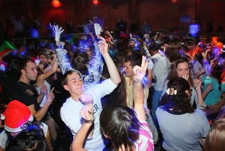 Ночной клуб 2009. Популярные клубы 2000. Клаб данс. Популярные клубы 2000. Популярные клубы 2000.
