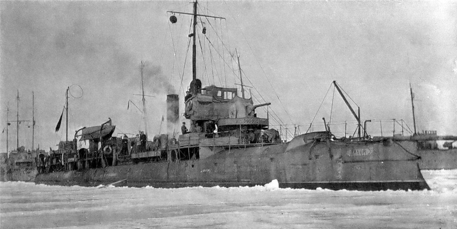 Ледовый поход: как русский дворянин спас от англичан и немцев 236 кораблей 