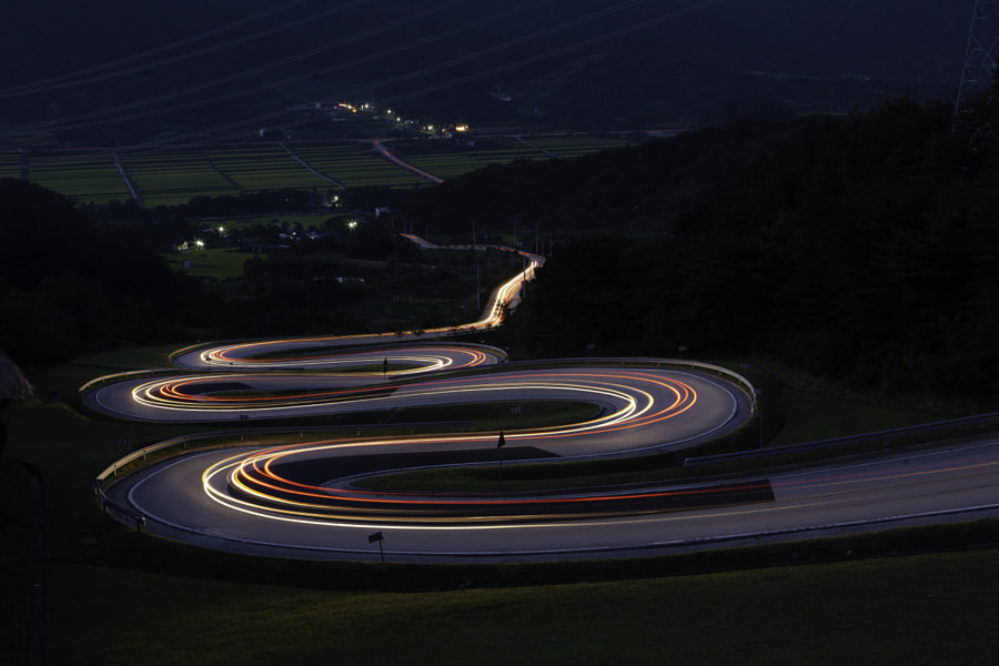 Beautiful road, night view of Jianjae by BoHyuk LIM on 500px.com