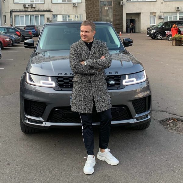 Юрий Горбунов похвастался своим автомобилем Land Rover