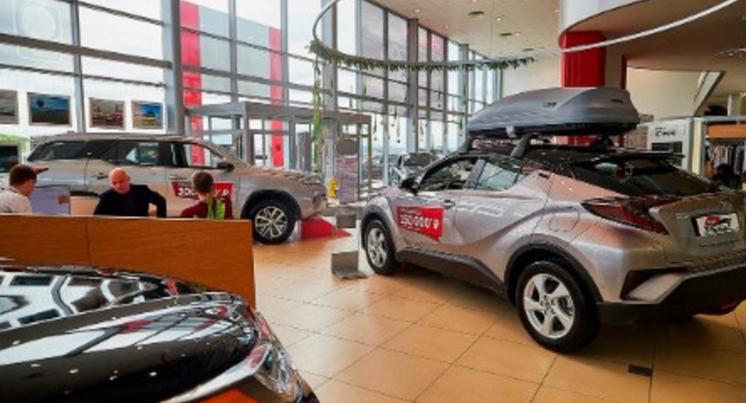 Автомобильный рынок РФ сегодня – парад запредельных ценников: почему брать сейчас новое авто не стоит