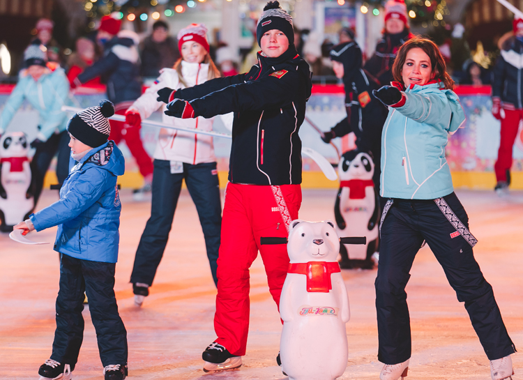 Татьяна Навка, Дмитрий Песков, Филипп Киркоров и другие гости открытия ГУМ-Катка Татьяна Навка, Дмитрий Песков, Филипп Киркоров и другие гости открытия ГУМ-Катка Звезды,Красная дорожка