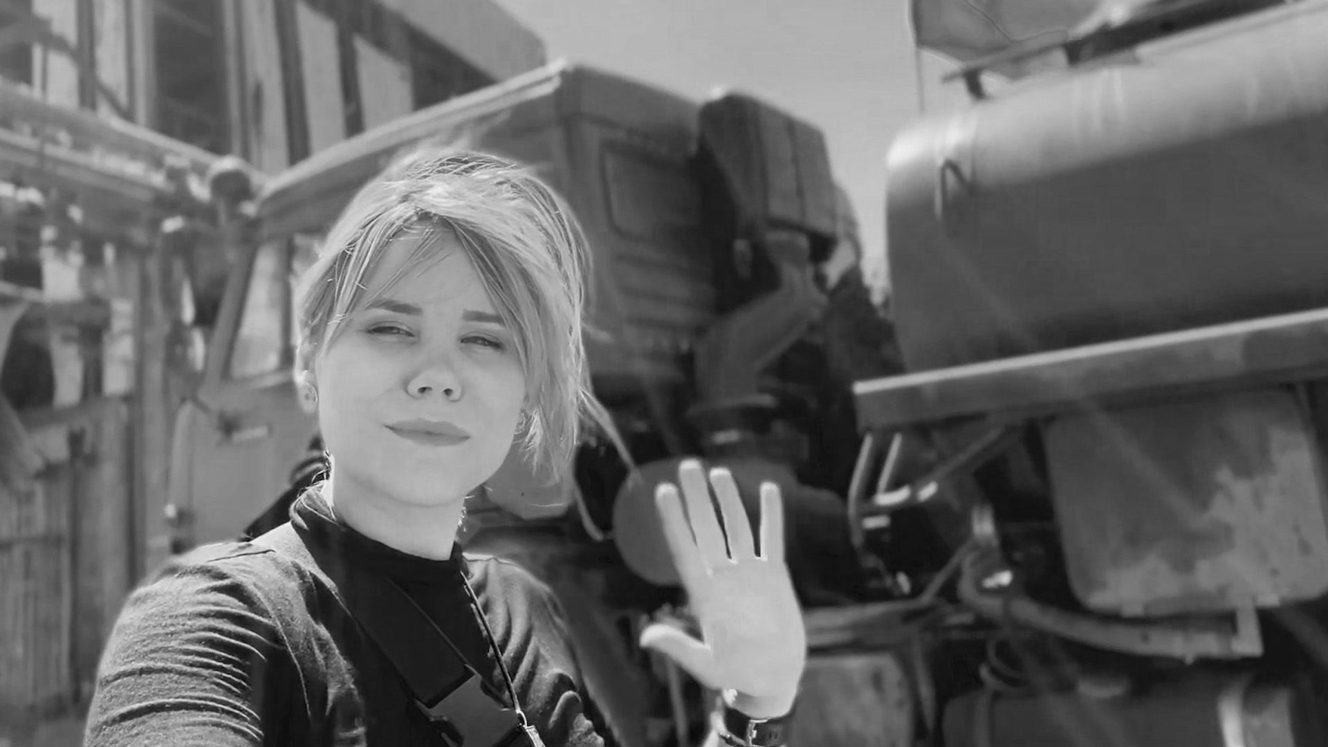 «Не прославляйте меня, сражайтесь за страну»: репортаж ФАН с прощания с Дарьей Дугиной «Не прославляйте меня, сражайтесь за страну»: репортаж ФАН с прощания с Дарьей Дугиной Видео,Репортажи,ФАН-ТВ