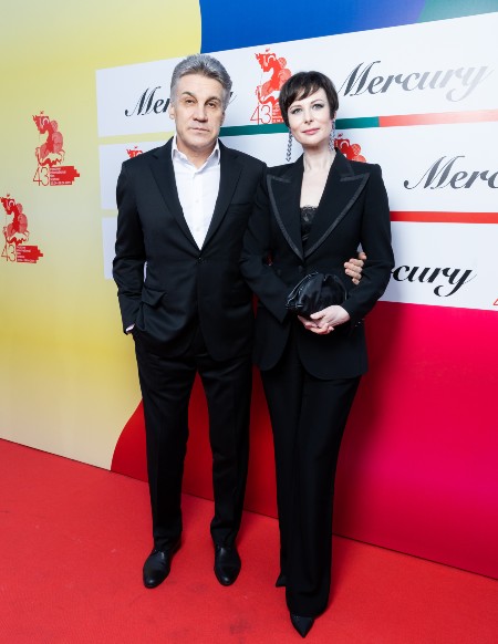 Светлана Иванова, Милош Бикович, Александр Петров и другие на церемонии закрытия ММКФ-2021 Светлана Иванова, Милош Бикович, Александр Петров и другие на церемонии закрытия ММКФ-2021 Звезды,Красная дорожка