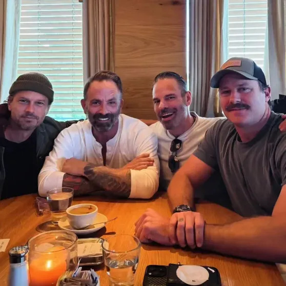 Замешанный в скандале с каннибализмом Арми Хаммер кардинально сменил имидж на фоне возвращения в Голливуд Хаммер, Хаммера, актёр, актёра, друзьямиАрми, назад, признаётся, интервью, просто, теперь, После, начал, каннибализме, оставили, агенты, пиарщики, Элизабет, Чэмберс, Предложение, подала