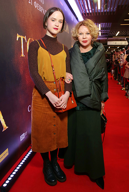 Павел Прилучный и Агата Муцениеце, Светлана Немоляева и другие на премьере фильма "Тобол" Павел Прилучный и Агата Муцениеце, Светлана Немоляева и другие на премьере фильма "Тобол" Звезды / Новости о звездах