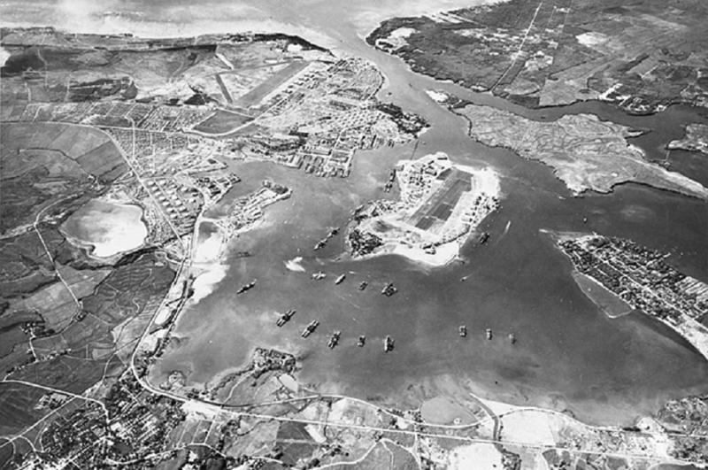 Жертвуя пешками. Как президент Рузвельт поймал Японию в смертельную ловушку Жертвуя пешками. Как президент Рузвельт поймал Японию в смертельную ловушку