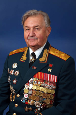 Генерал Армии  Варенников Валентин Иванович.