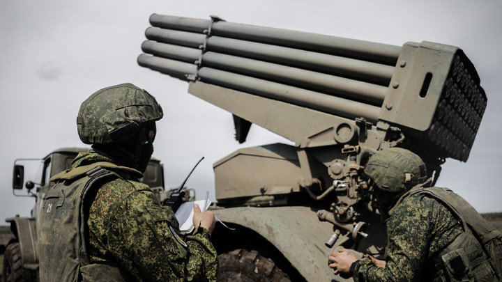 ВОРОНКА В ДНЕПРЕ, ХАКЕРЫ ВЫЖИГАЮТ РАДИОПОСТЫ: УКРАИНА ВЗДРОГНУЛА ОТ НОЧНОГО УДАРА