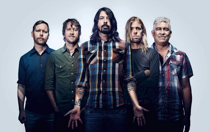 Это рок, или социальное кино? Группа Foo Fighters группа,зарубежная