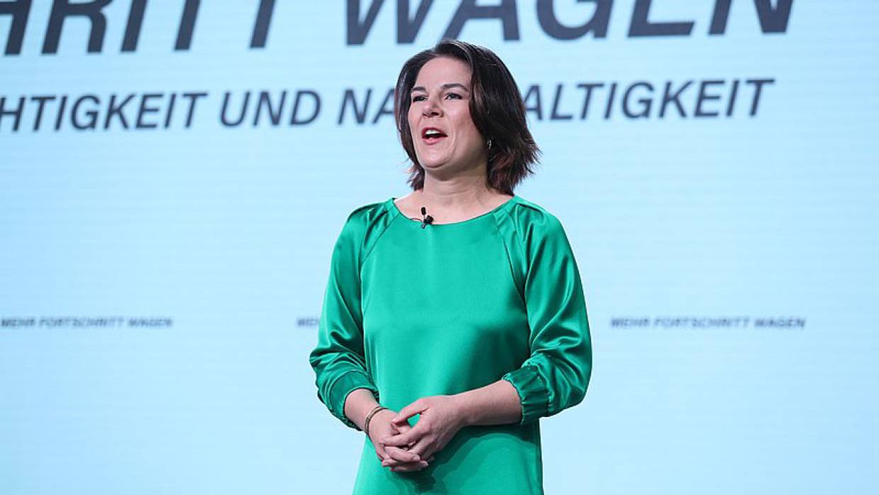 Европе не нужен дешевый газ: почему Германия затягивает с сертификацией «Северного потока — 2» Политика