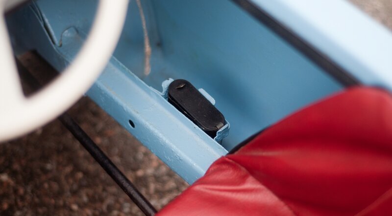 Первый автомобиль российского мужика! Ремонт и обслуживание АЗЛК Москвич АДПМ-12М 