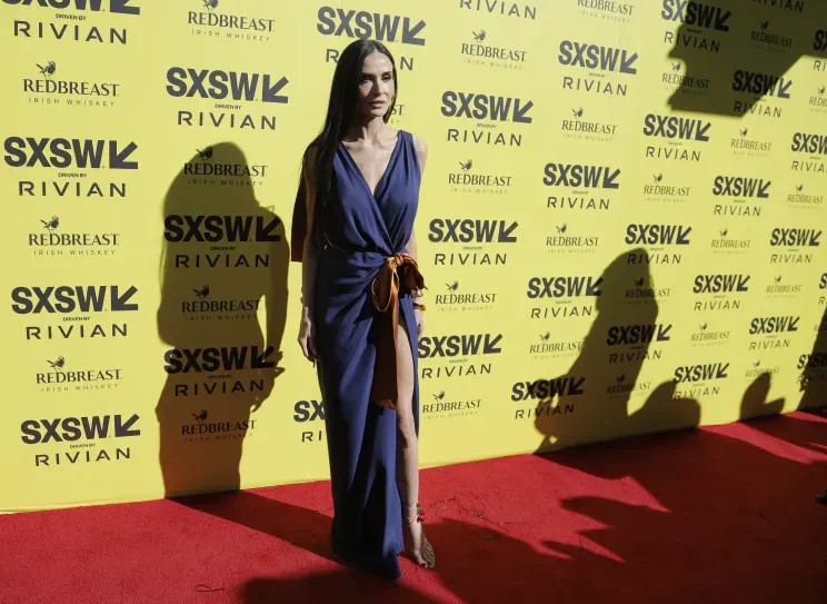 63-летнюю Деми Мур снова подозревают в приёме 