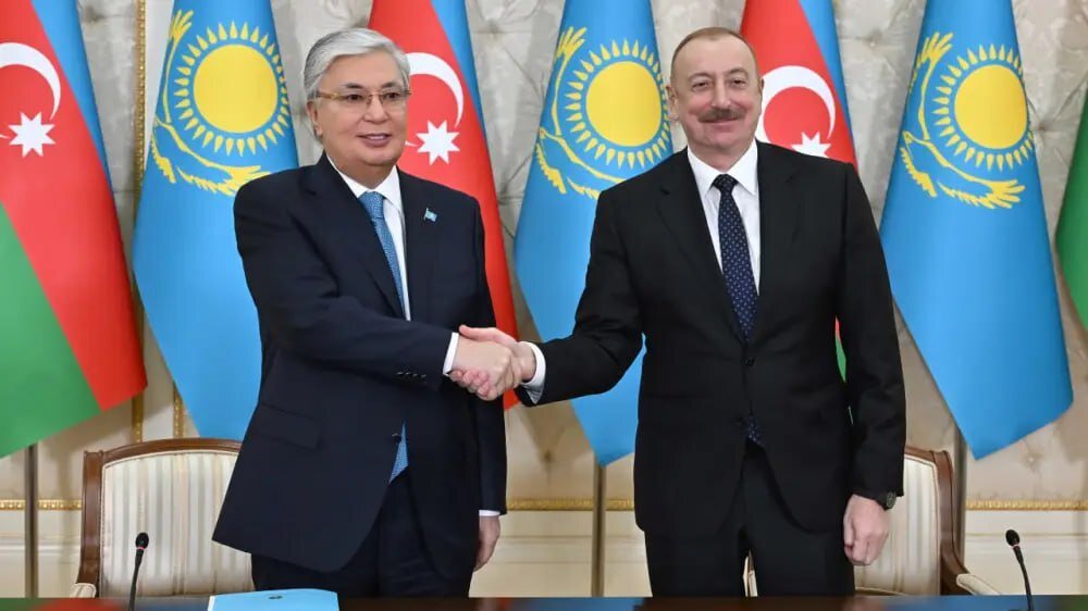 Казахстан твёрдой поступью идёт по пути геостратегической переориентации на Запад.-3