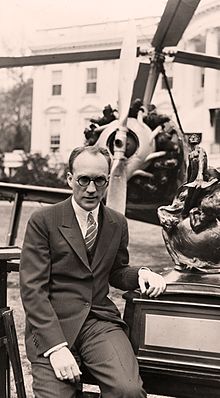 Harold Frederick Pitcairn portrait in 1930 with the Collier Trophy.jpg