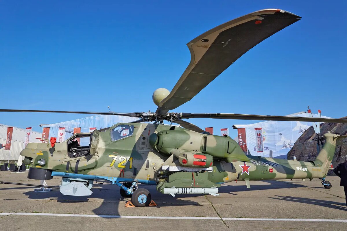 Первым вертолётом, получившем ЛМУР в широкое пользование - это Ми-28НМ. Фото взято из открытых источников.