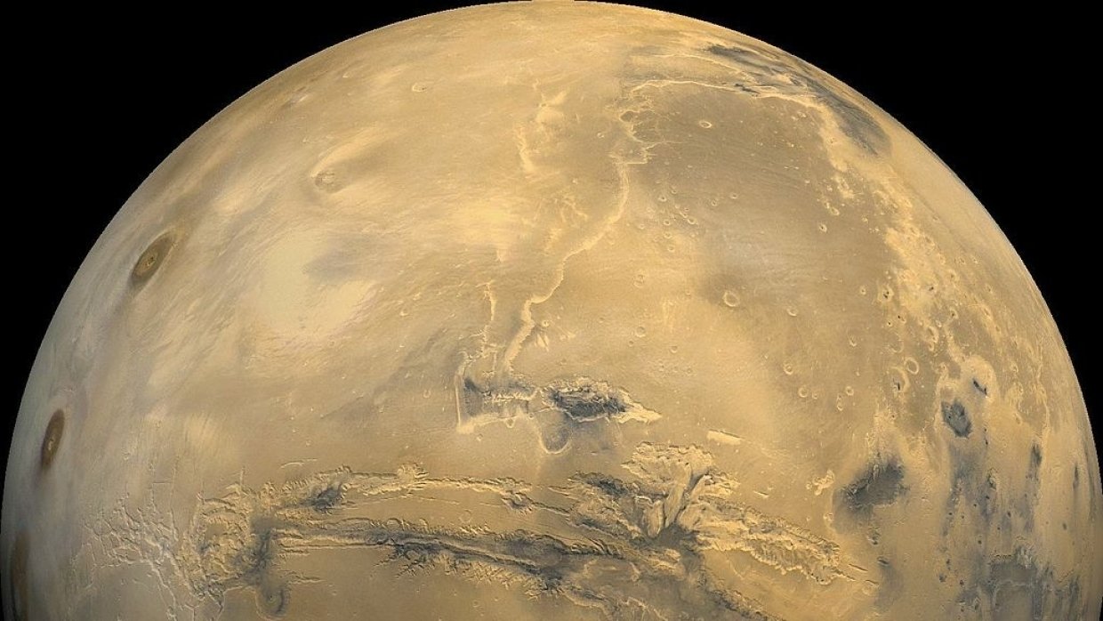 Уфологи нашли обломки инопланетного корабля на Марсе