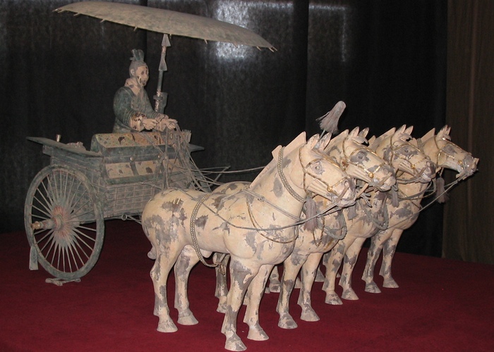 Китайская боевая колесница.