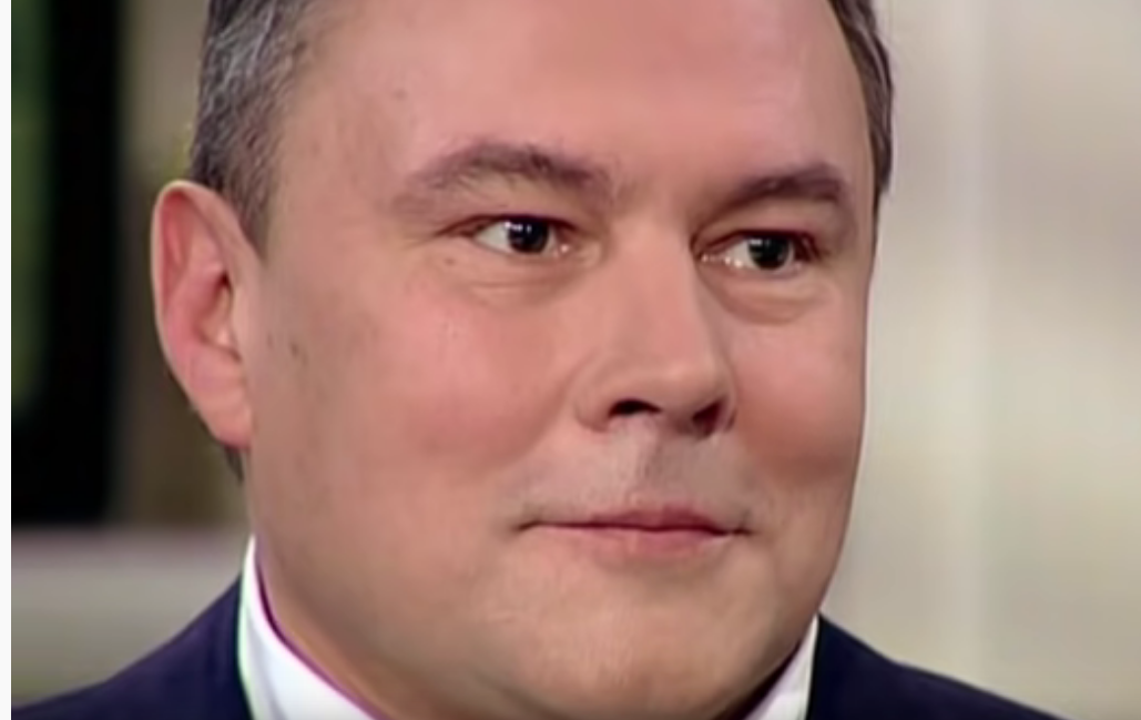 Третьяков пожалел, что Петр Толстой не пал на ассамблее ОБСЕ с российским флагом, как Болконский Третьяков пожалел, что Петр Толстой не пал на ассамблее ОБСЕ с российским флагом, как Болконский потому, Толстой, Толстого, Соловьев, пасть, часто, который, перед, Виталий, дверью, заседании, ассамблеи, страна, время, успел, память, справиться, Товиевич, абсолютно, Болконскому