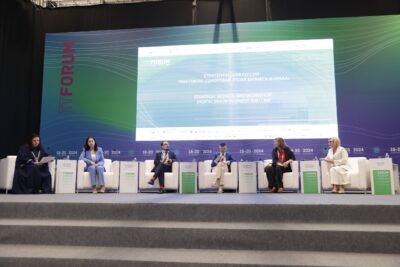 Цифровизацию бизнеса и права обсудили на XV Международном IT-Форуме в Ханты-Мансийске