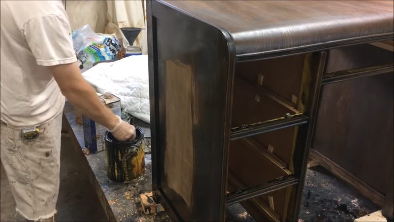 Впечатляющая работа по реставрации старинного письменного стола Впечатляющая работа по реставрации старинного письменного стола Мебель,реставрация мебели,Хенд мейд