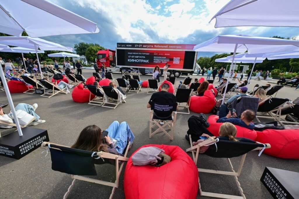 Эксперт СМИ2 объяснила, почему премия «Цех. За кадром» — важный шаг для всей киноиндустрии