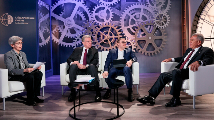 ЖИТЬ СТАЛО ЛУЧШЕ? КУДРИН ОПРАВДАЛ И СЕБЯ, И ГАЙДАРА россия