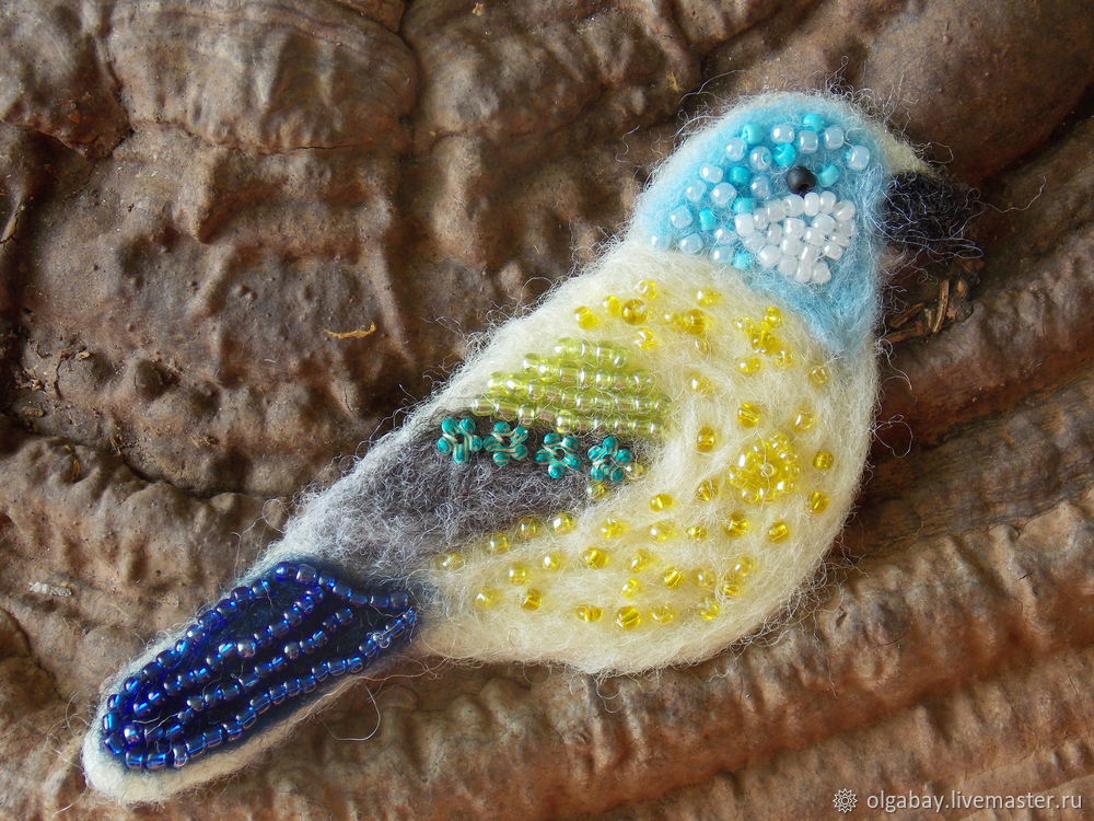 Делаем брошь «Синичка» из войлока и бисера Делаем брошь «Синичка» из войлока и бисера валяем брошь