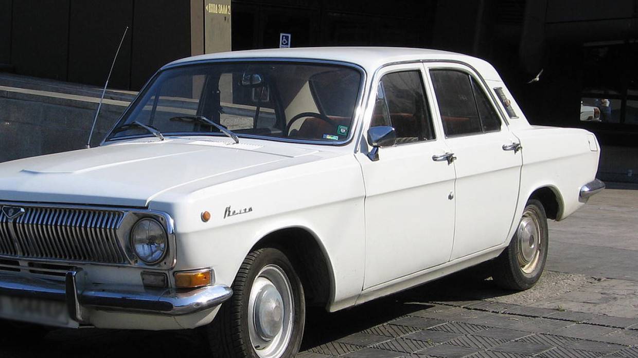 Пьяные мужчины на угнанной «Волге» устроили погоню с полицией в Нефтекамске