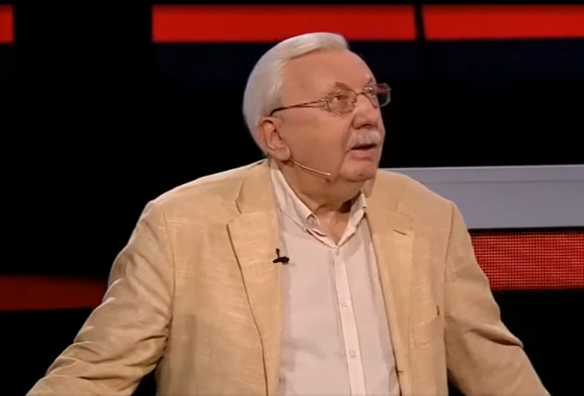 Третьяков пожалел, что Петр Толстой не пал на ассамблее ОБСЕ с российским флагом, как Болконский