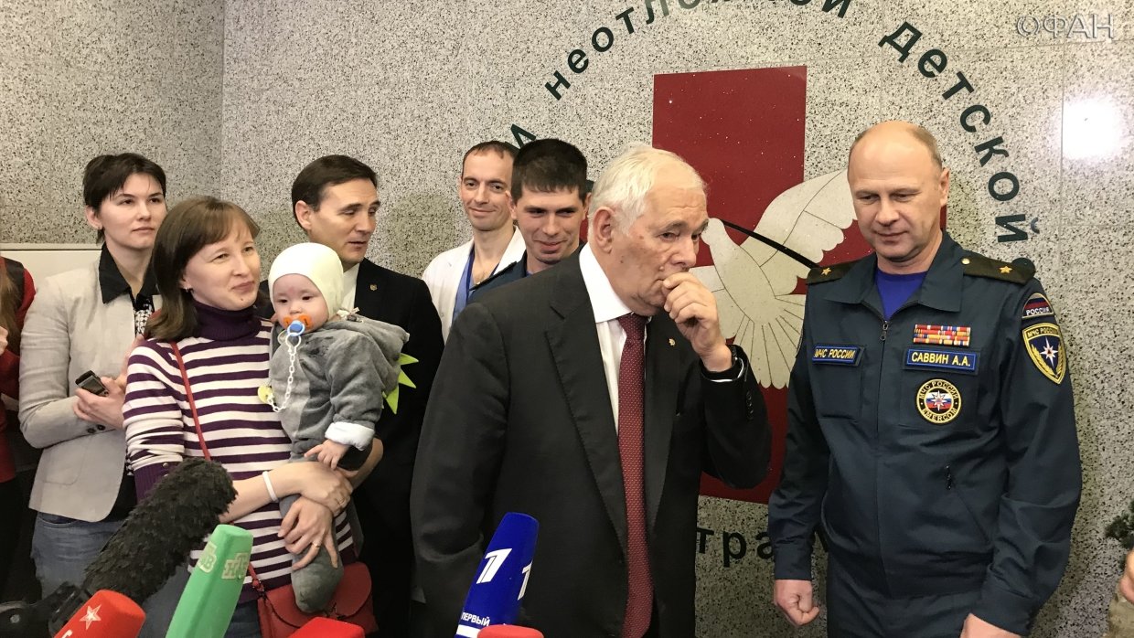 Спасенного из-под завалов дома в Магнитогорске Ваню Фокина выписали из больницы 