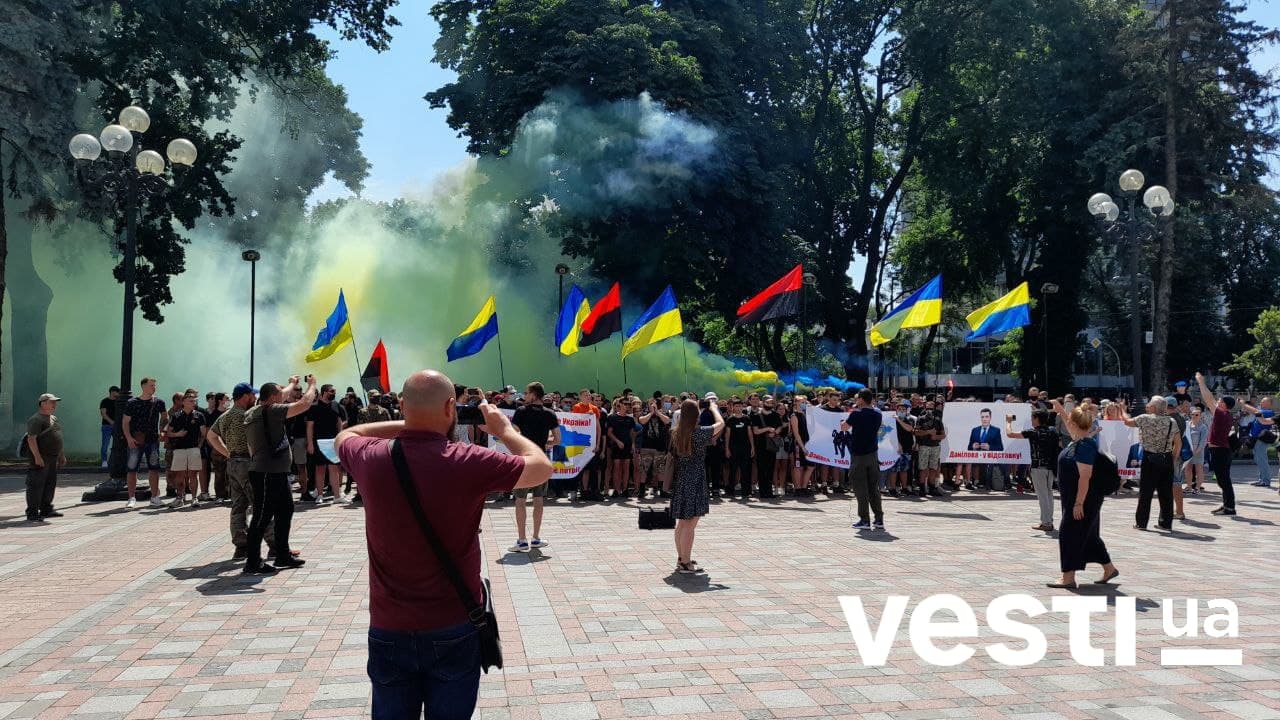 Грызня в Киеве: Зачем Аваков припомнил секретарю Совбеза потоп в Крыму Грызня в Киеве: Зачем Аваков припомнил секретарю Совбеза потоп в Крыму украина